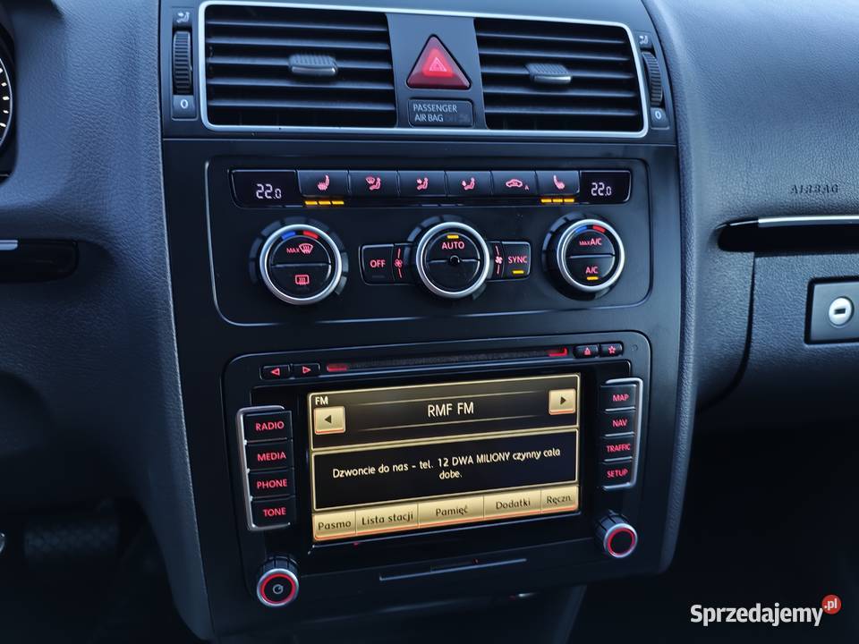 Volkswagen Touran 20 TDI 177 DSG dobrze