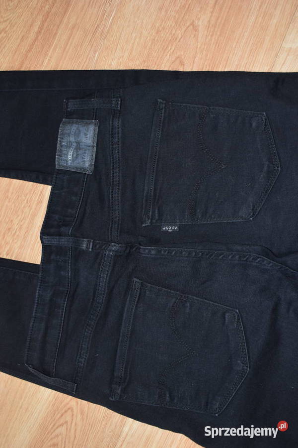 Eleganckie Czarne Spodnie Levis rozmiar XS Bez wzoru Stargard
