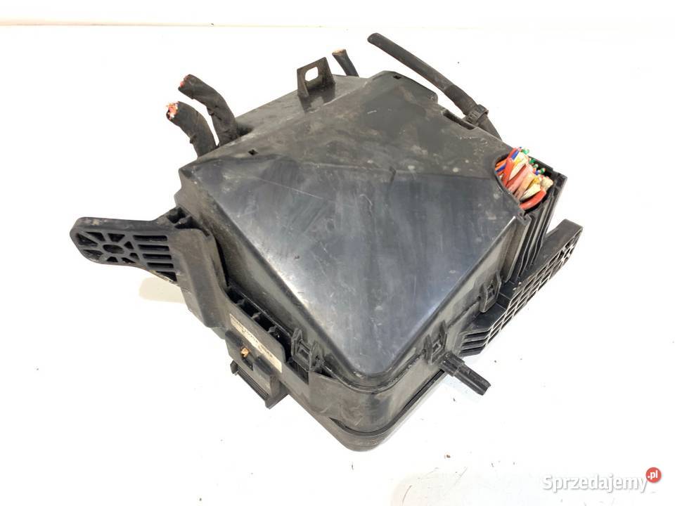 SKRZYNKA BEZPIECZNIKÓW KIA CEED 912071H240