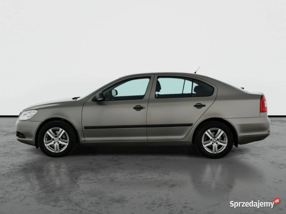 Skoda Octavia 14 TSI beżowy