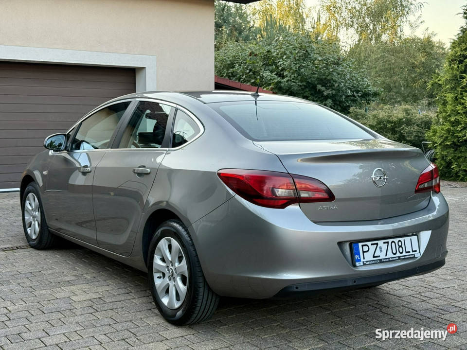 Opel Astra 16 Benzyna J 20092019 szary Tarnowskie Góry