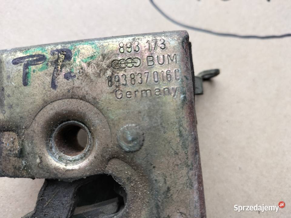 Audi 80 B3 80B3 893839016C ZAMEK DRZWI PRAWY Kamień-Kolonia