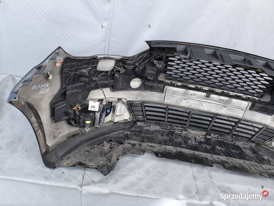 FORD MONDEO CMAX C MK2 LIFT ZDERZAK PRZEDNI Radom sprzedam