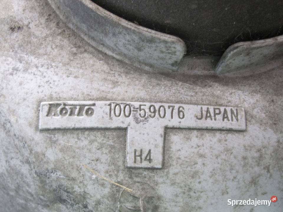 SUZUKI GRAND VITARA II 06r lampa prawa przód