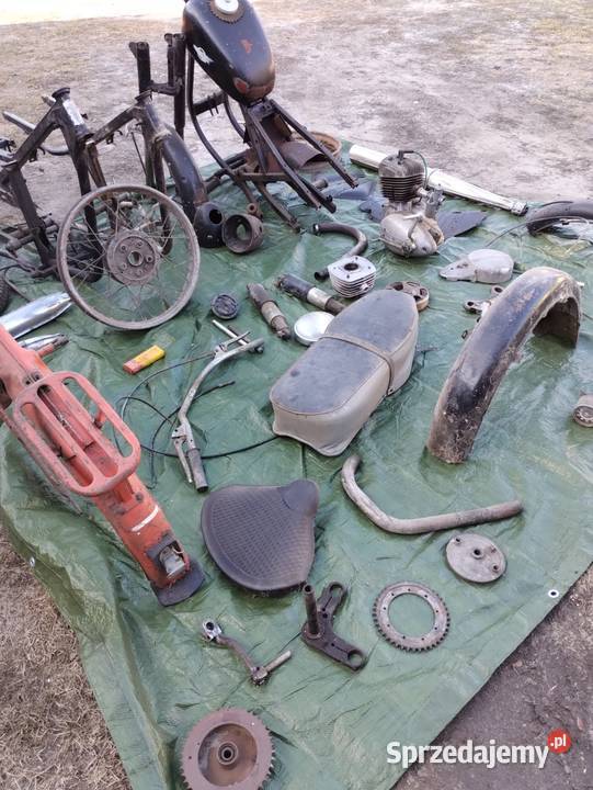 Sprzedam silnik głowicę czapkę i cylinder Hańsk Pierwszy