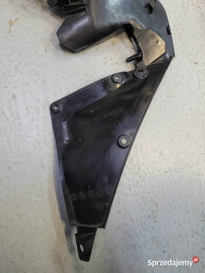 Honda VFR 1200 F 2012 wypełnienie owiewka prawa Motoryzacja Nowy Tomyśl