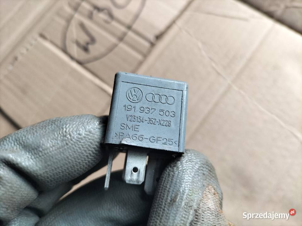 PRZEKAŹNIK 18 191937503 AUDI Kamień-Kolonia