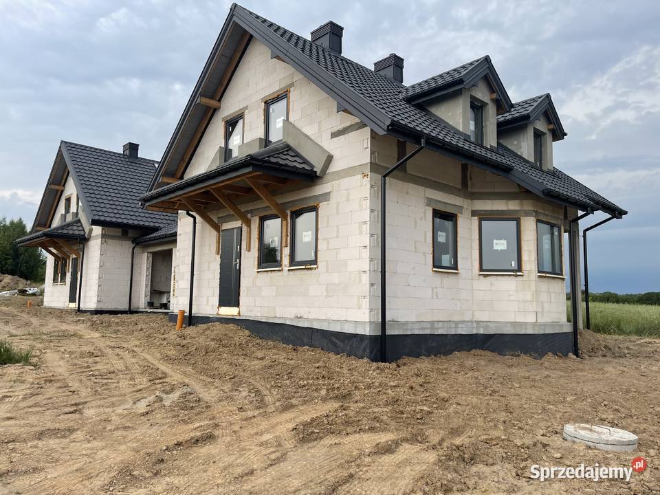SPRZEDAM DOM W ZABUDOWIE BLIZNIACZEJ