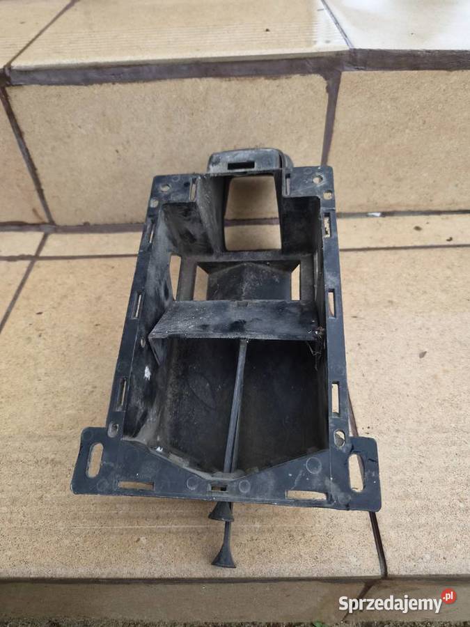 Nawiew okulary fiat 126p stary typ Mogielnica