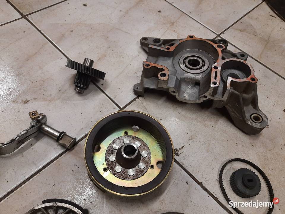 Piaggio Zip 50 silnik 2t części wał karter wałek