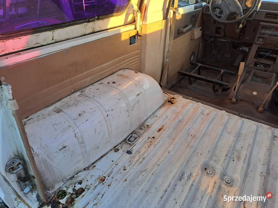 Mitsubishi Pajero 26B 89r kabriolet w całości sprzedam