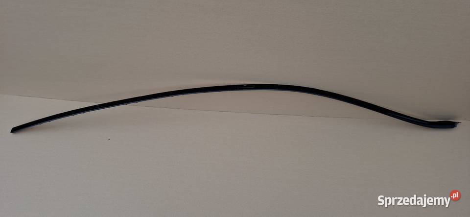 MERCEDES AKLASA W176 LISTWA DACHU DACHOWA PRAWA lubuskie