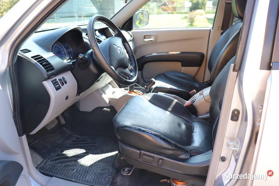 Mitsubishi L200 Triton pickup 4x4 2500cm3 Tarnów