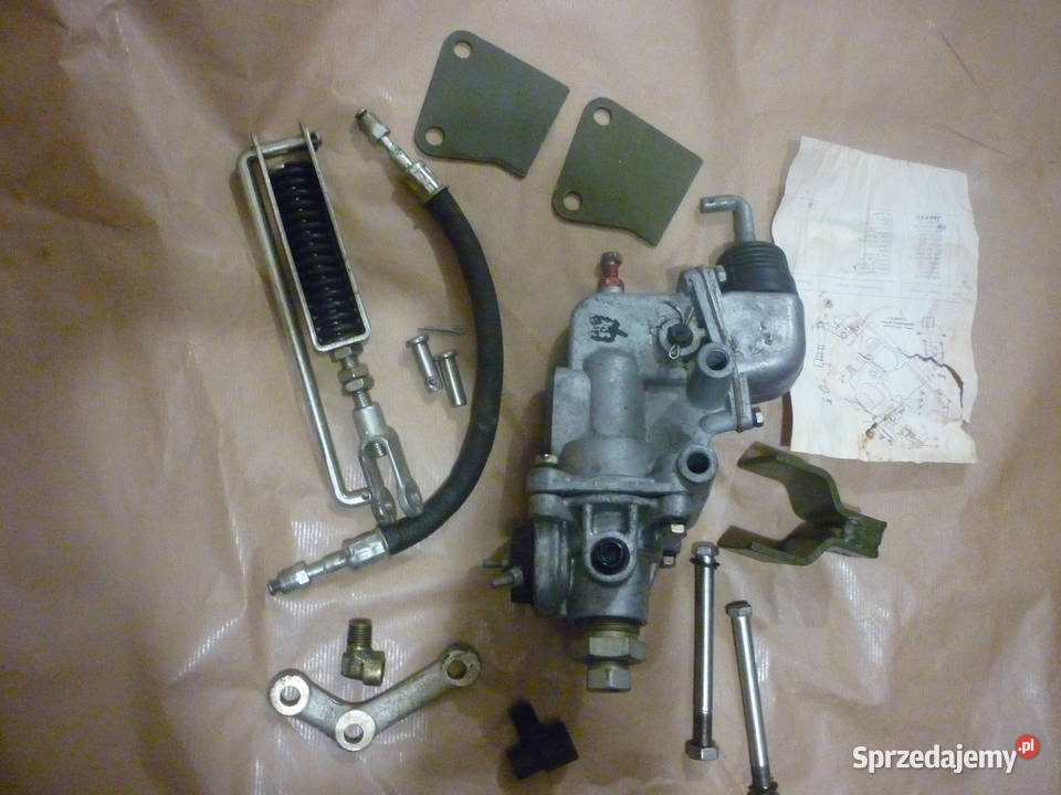 Zawór hamulca Brdm2 BTR Dębica