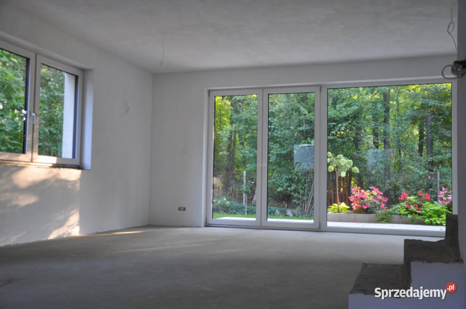 Sprzedaż domu bliźniaka 720m2