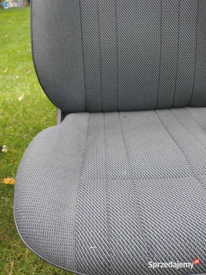 Fotele kanapa golf jetta 2 5d bez dziur sprzedam