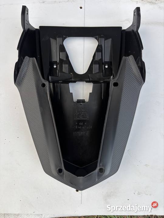 OWIEWKA TYLNA ZADUPEK OGON YAMAHA MT 125 Plastiki Radom sprzedam