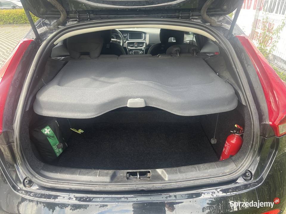 Volvo V40 16 Diesel 115 2013 r 256000 Płock