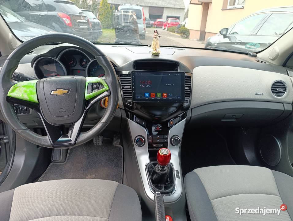 Chevrolet Crue 16 benzyna 2010r sedan Cruze Lgota-Mokrzesz
