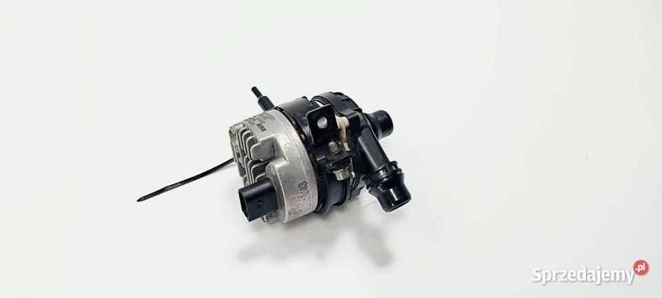 POMPA WODY BMW X4 M F98 868689 Lipno