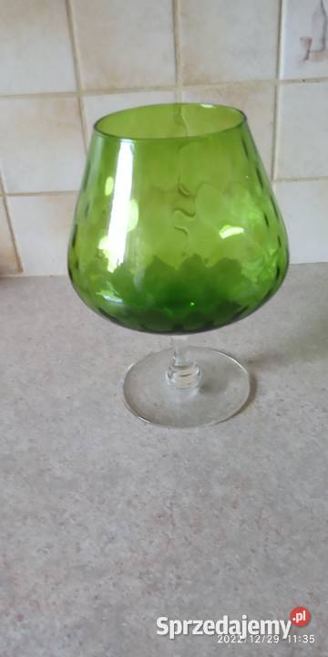 duży zielony puchar