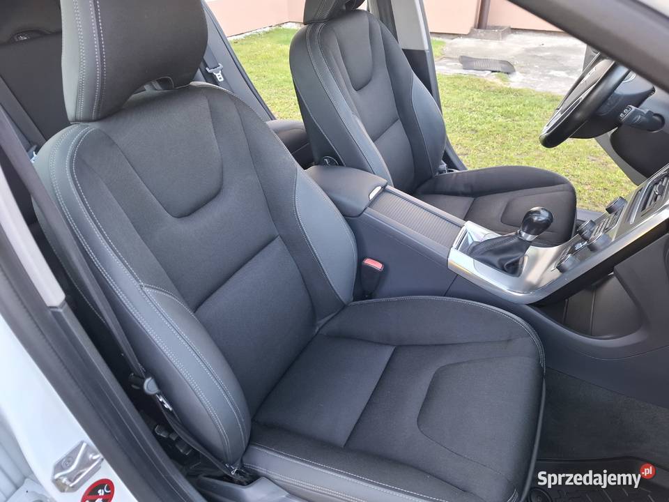 VOLVO V60 LIFT EKONOMICZNY SUPER STAN ZADBANY