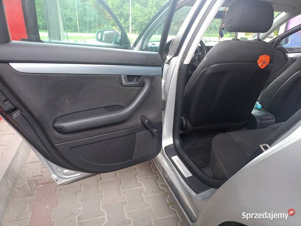 Sprzedam audi A4 b7 lakier metallic