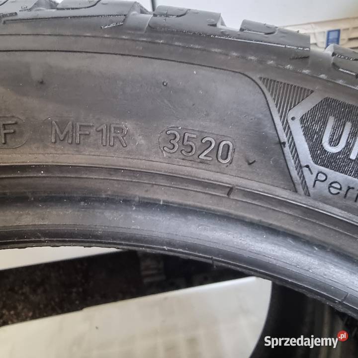 Opony zimowe GoodYear 2254518 Motoryzacja