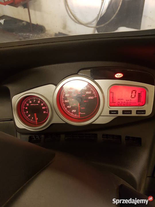 Aprilia SR 125 model z końca 2015 Rok produkcji 2015