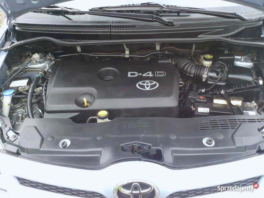 TOYOTA COROLLA VERSO SIEDMIOOSOBOWA welurowa tapicerka