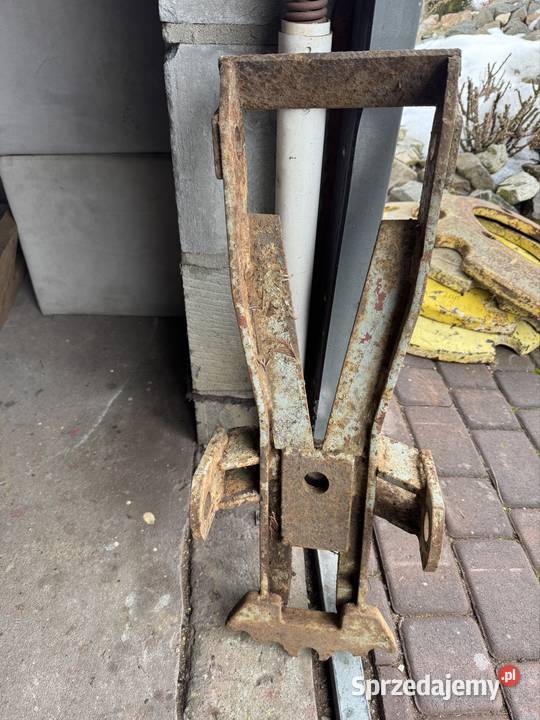 Zaczep dolny do C 330 oryginalny małopolskie Kłaj