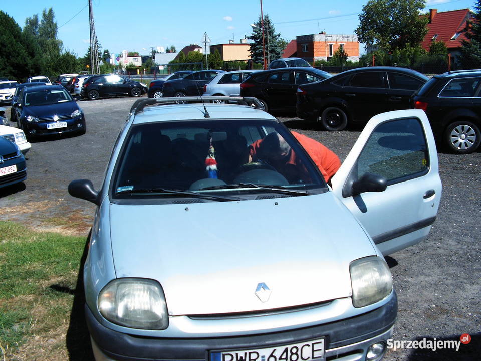 Renault Clio 12 1999 Września