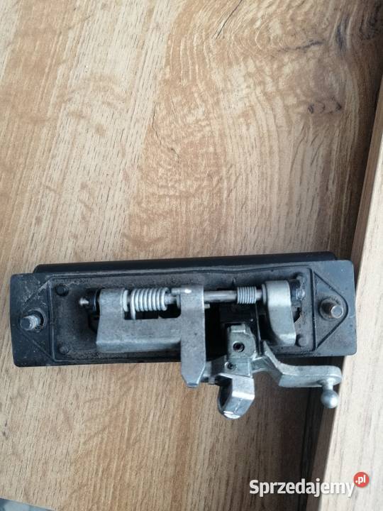 Klamka klapy bagażnika seat toledo 2 Rok produkcji 1999 Starachowice