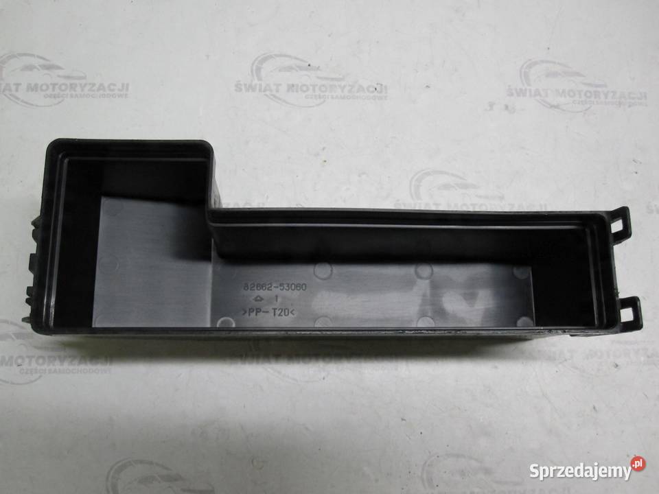 LEXUS IS II 22 D 08r skrzynka bezpieczników świętokrzyskie