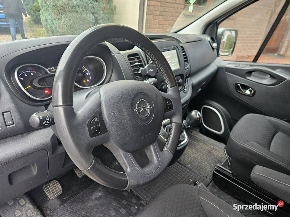 Opel Vivaro 16 CDTI140 8osób Long Skrzydła VAT marża Otwock Mały