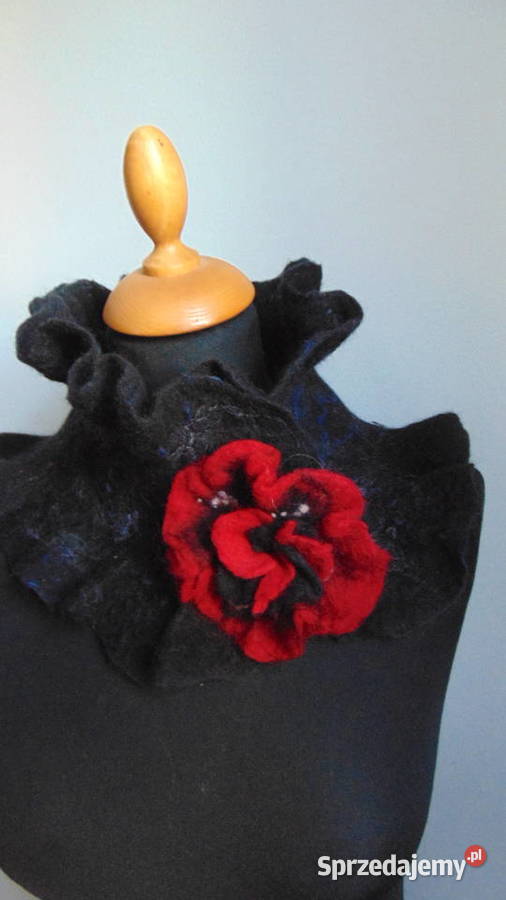 Szalik kryza otulacz na szyję broszka czarny lubelskie Lublin sprzedam