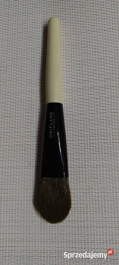 Pędzel do rozprowadzania maseczek na twarzy