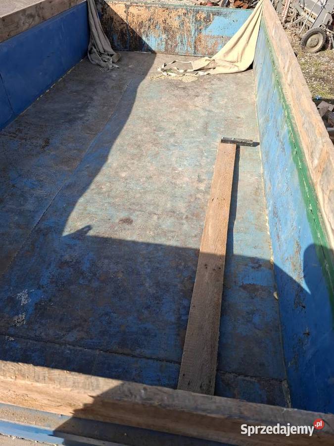 Przyczepa wywrotka nieuszkodzony Nowa Słupia