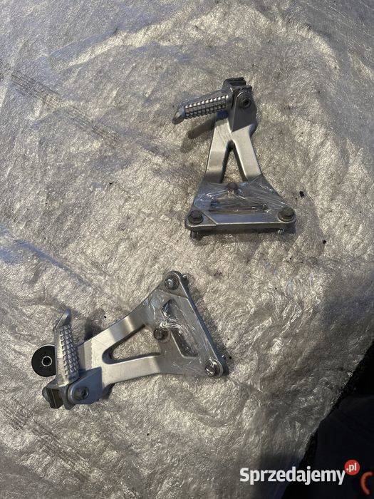 Set prawy lewy SUZUKI GSXR 750 KPL Podnóżek M615 wielkopolskie Poznań