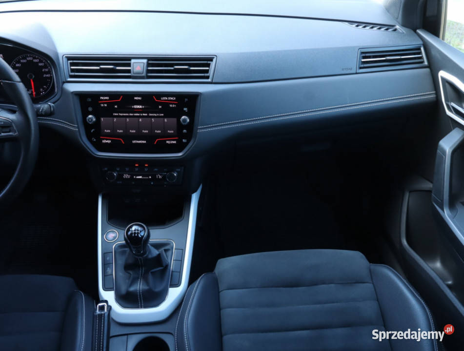 Seat Arona 10 TSI światła do jazdy dziennej