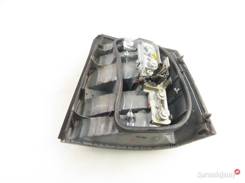 LAMPA LEWA TYLNA OPEL VECTRA C
