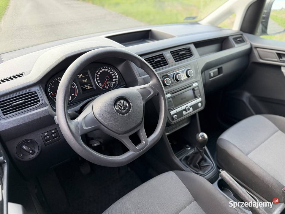 Vw Caddy 2017 niski przebieg Polski salon nowy Opole