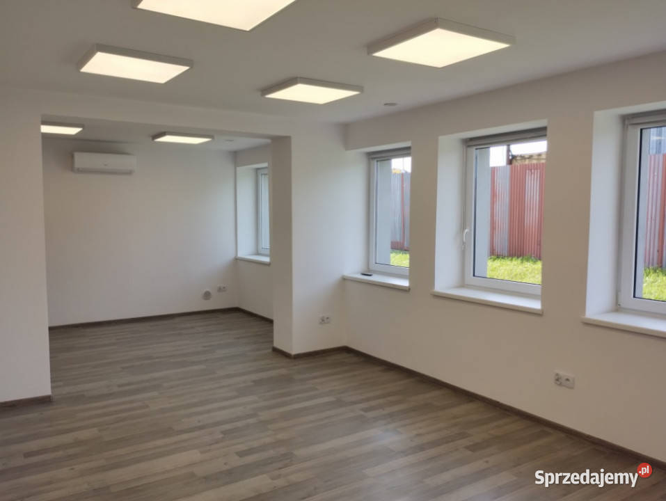 Biuro o pow 3291 m2 na wynajem w Skoczowie Skoczów