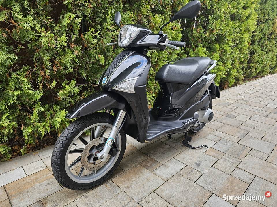 Piaggio Liberty 125 4T ZAREJESTROWANY czarny Piaggio Motoryzacja Tarnów