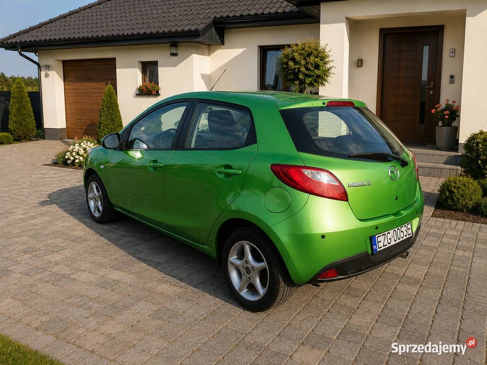 MAZDA 2 14benzyna klima parkotronik elektryka VAT marża Rokiciny