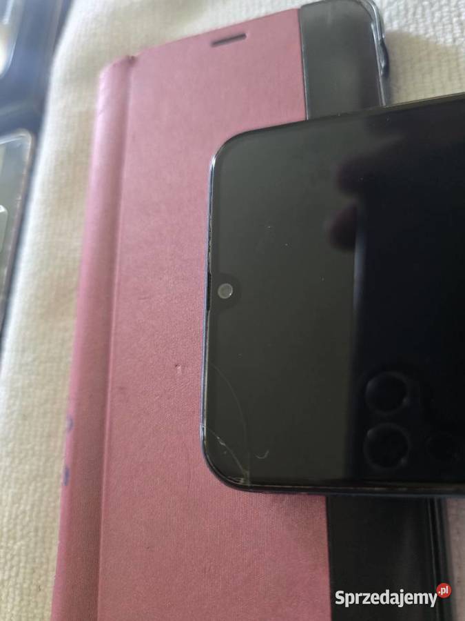 Samsung a50 lekkie pęknięcie sprzedam