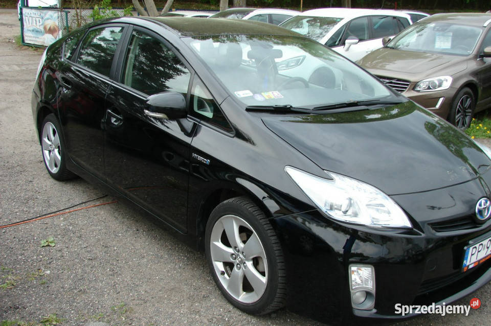 Toyota Prius 18 Hybryda 100 III 2009 2015 lakier metallic Piła sprzedam