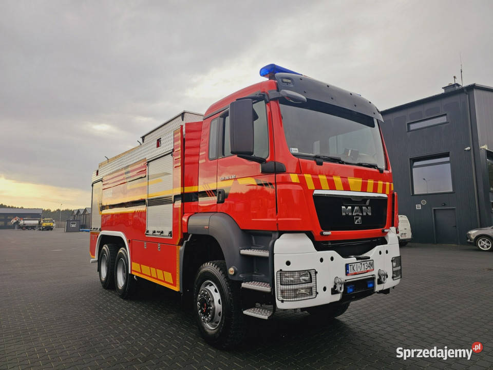 MAN TGS 26440 6x6 9500 l woda 950 piana Daleszyce