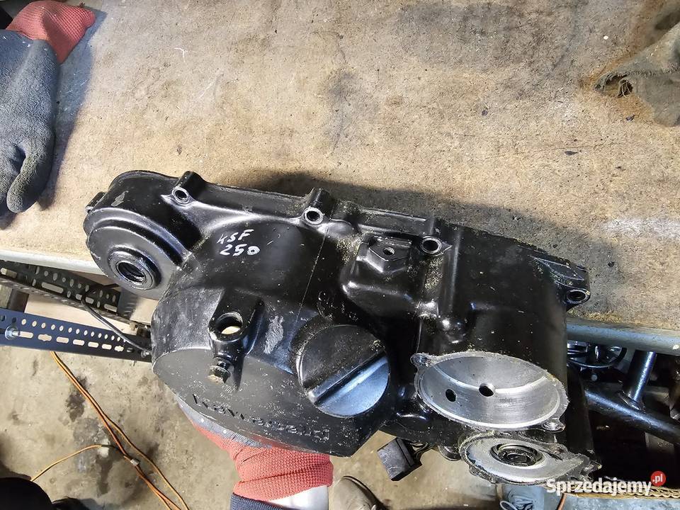 Kawasaki ksf 250 pokrywa kapa dekiel prawy prawa Pokrywy i osłony silnika Jelenia Góra