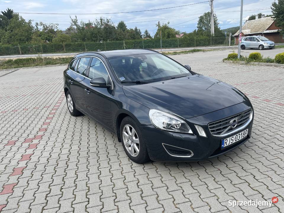 Volvo V60 16 drivE 2011 radio Jasło